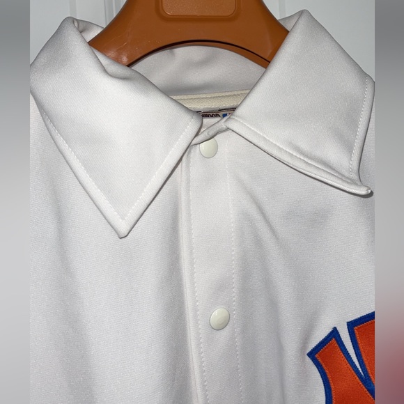 Authentic New York Knicks Pre-Game Button Up- Rare - Picture 8 of 8